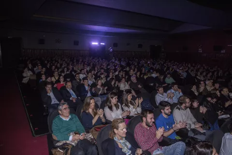 La bióloga Alba Aguión gana la cuarta edición de Famelab España