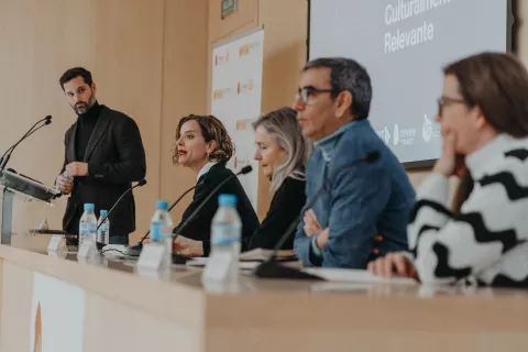 FECYT y el PERTE de la Nueva Economía de la Lengua debaten sobre la comunicación de la ciencia en español