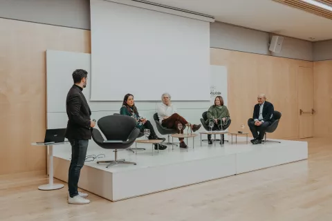 FECYT y el PERTE de la Nueva Economía de la Lengua debaten sobre la comunicación de la ciencia en español