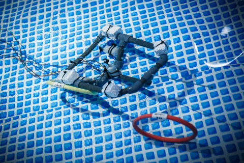 Talleres de construcción de robots submarinos en MUNCYT