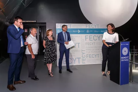 El Museo Nacional de Ciencia y Tecnología presenta el programa “MOONCYT”